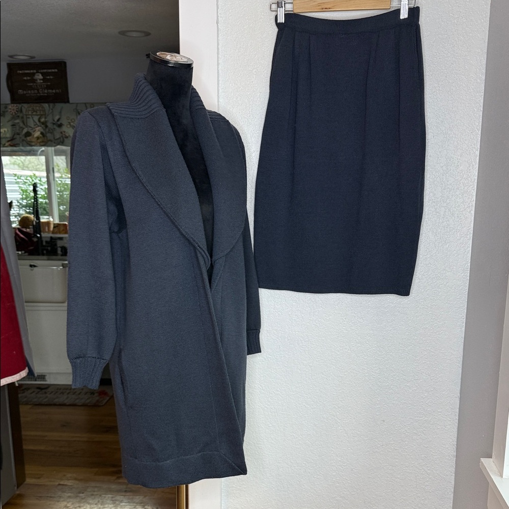 St. John Santana Knit Blue Sweater Set Open sweater coat Cardigan & Skirt Small